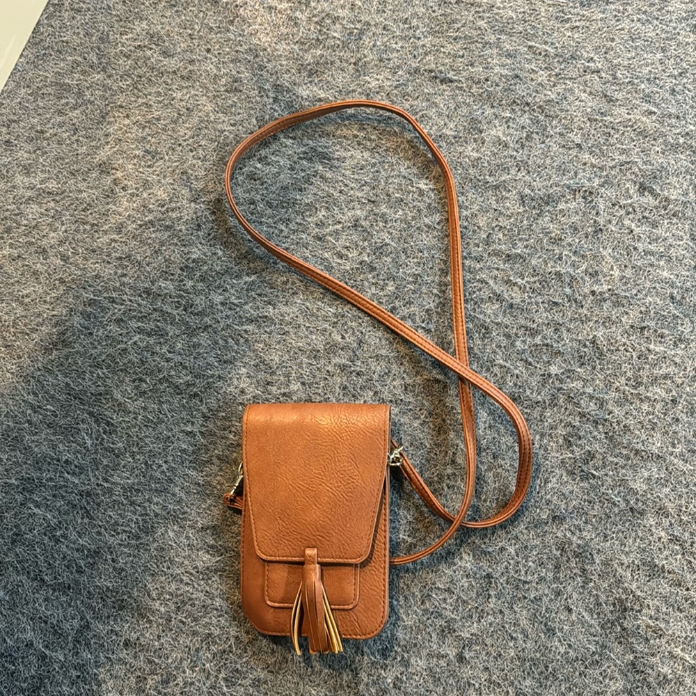 Real leather card and phone holder! Crossbody strap